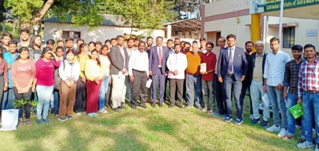 a-field-training-on-sand-water-conservation-and-agriculture-production-conclude-dat icar-iiswc-ddn-on-03-march-23 a-field-training-on-sand-water-conservation-and-agriculture-production-conclude-dat icar-iiswc-ddn-on-03-march-23
