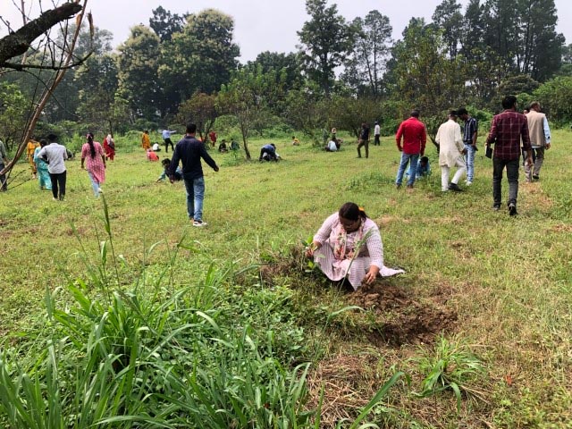 ICAR-IISWC, Dehradun and IFFCO, Dehradun organised a program of Plantation Drive and Agri Drone Demonstration at the
Research Farm, Selakui on September 13, 2023 ICAR-IISWC, Dehradun and IFFCO, Dehradun organised a program of Plantation Drive and Agri Drone Demonstration at the
Research Farm, Selakui on September 13, 2023